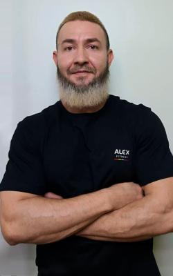Инструктор тренажерного зала Пилясов Александр
