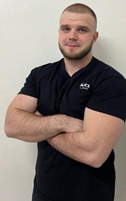 Инструктор тренажерного зала Претуляк Леонид