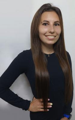 Инструктор групповых программ Насыбуллина  Эльвина