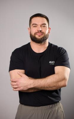 Инструктор тренажерного зала Шарифуллин  Анис