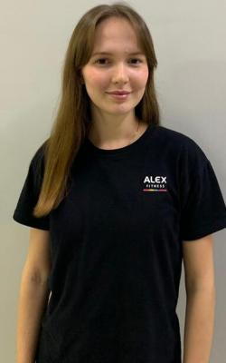 Инструктор тренажерного зала Борисова Софья