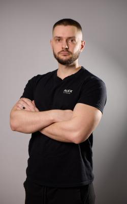 Координатор тренажерного зала Тесля Дмитрий